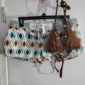 Women’s Geometric Boardshorts & Brown Triangle Bikini Top Set - Brown/Turquoise